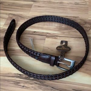Tommy Bahama men’s dark brown belt